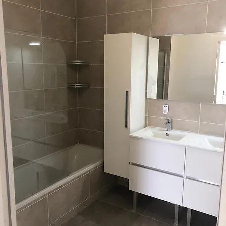 Superbe Pour 4, Climatise, Piscine Et Garage * Saint-Raphael (Var)