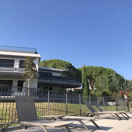 Superbe Pour 4, Climatise, Piscine Et Garage Saint-Raphael (Var)