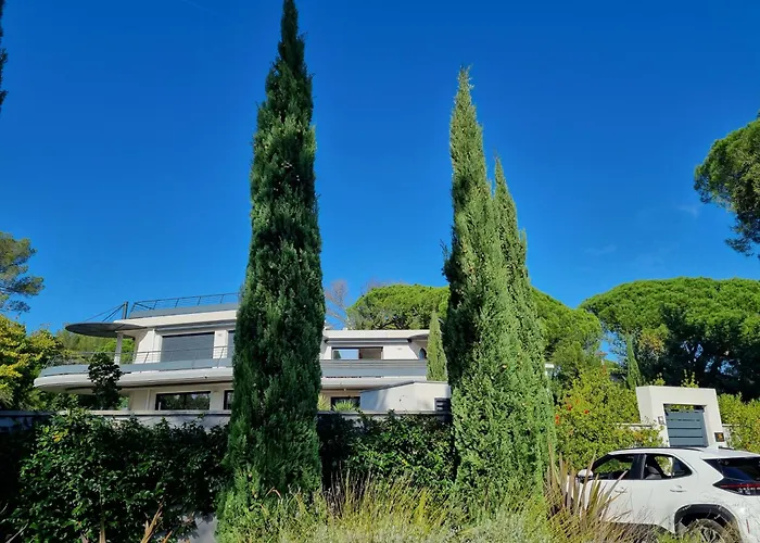 Superbe Pour 4, Climatise, Piscine Et Garage Saint-Raphael (Var)