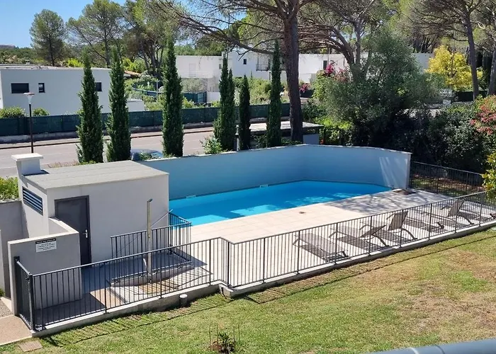 Superbe Pour 4, Climatise, Piscine Et Garage