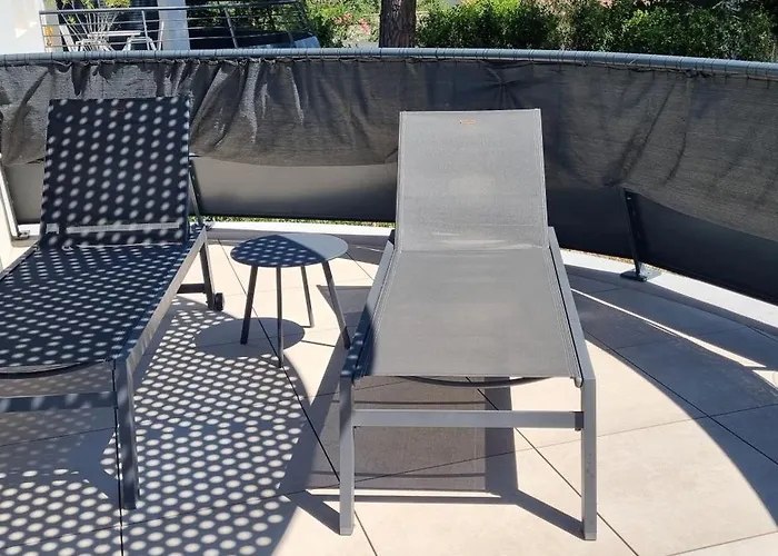 Superbe Pour 4, Climatise, Piscine Et Garage Apartment Saint-Raphael (Var)