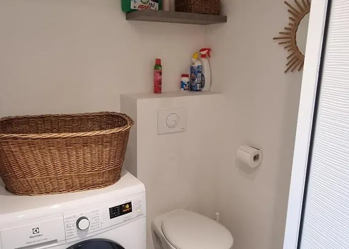 Apartment Superbe Pour 4, Climatise, Piscine Et Garage Saint-Raphael (Var)