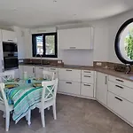 Daire Superbe Pour 4, Climatise, Piscine Et Garage *